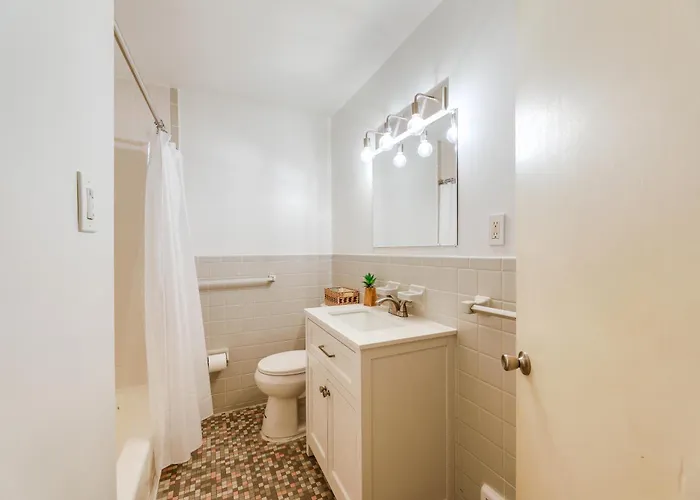 Walk To & Boardwalk! Coastal Ocean Holiday home Ocean City